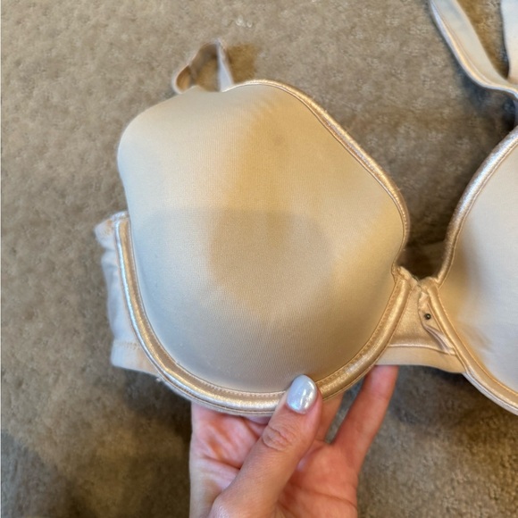Vanity Fair Bra - Picture 2 of 5